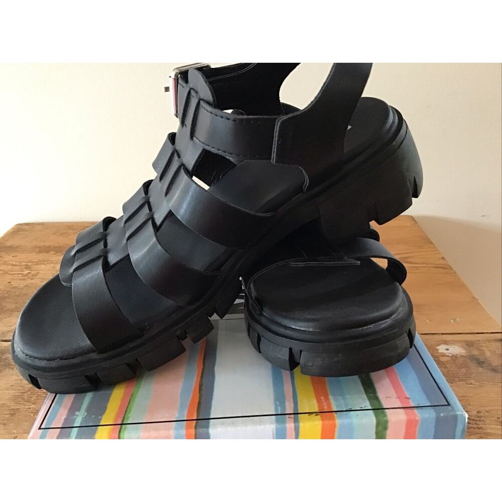 MIA Kids Girls 4 M Black Havian Malta Leather Strap Buckle/Self Closure NIB